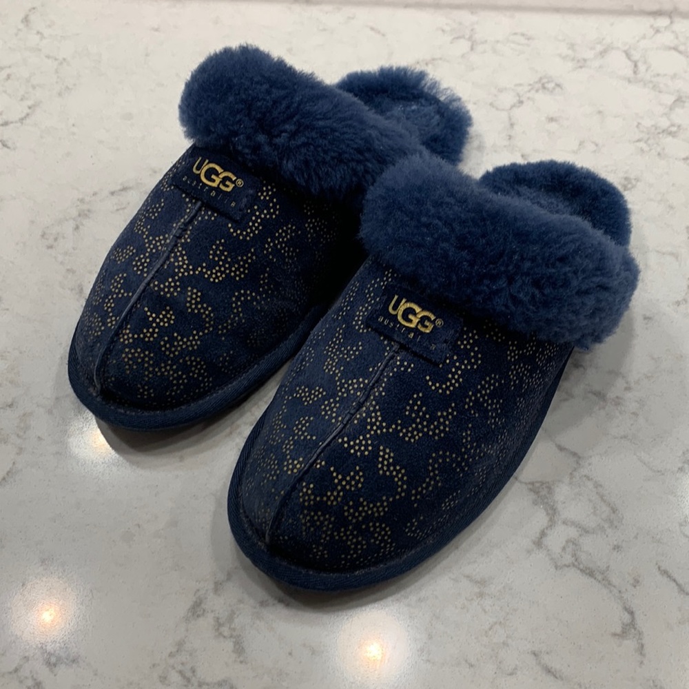 UGG Scuffette II Slipper in Classic Gold Blue Suede Size 8